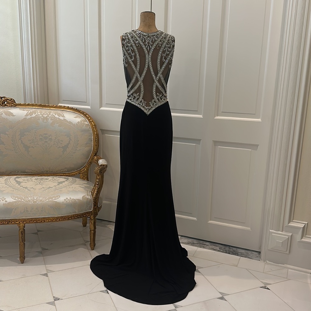 Jazz couture size 8 black and sequin long gown. - Picture 3 of 13